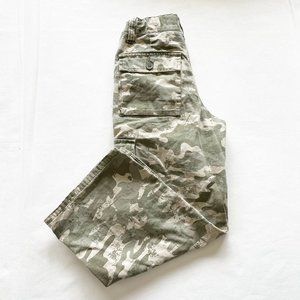 Carhartt Camo Cargo Pants size 8